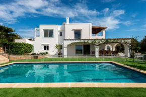 Villa Can Joan I - Fantastic Sunset Views and Family Friendly -